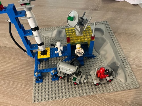 Lego space 483 alpha rocket - lego,
